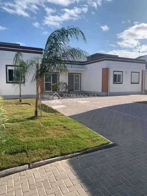 Foto 1 de Casa com 2 Quartos à venda, 44m² em Jardim dos Lagos, Guaíba