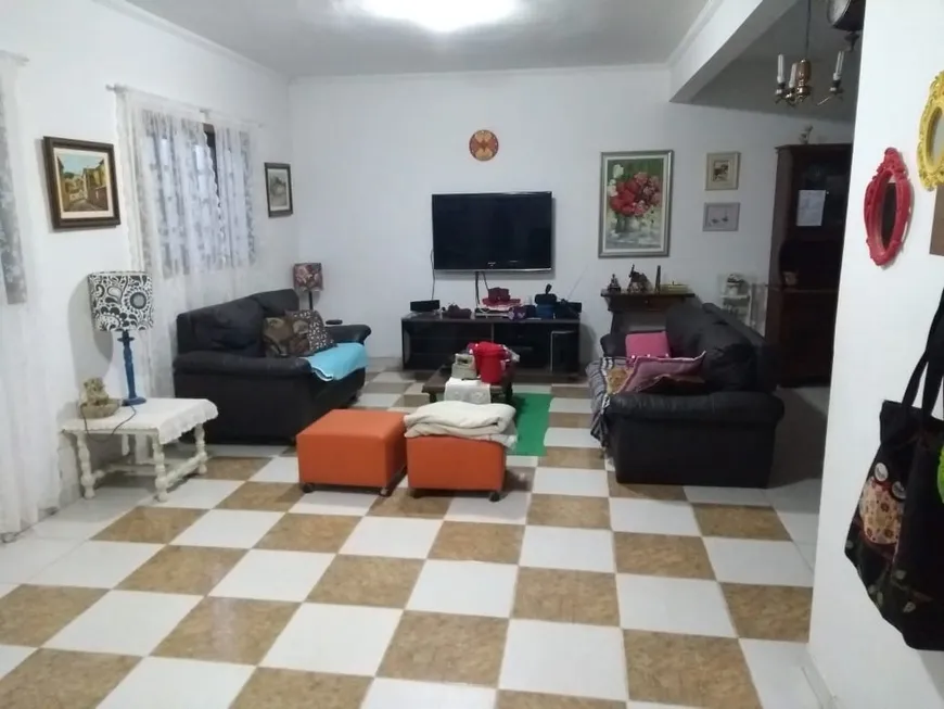 Foto 1 de Casa com 3 Quartos à venda, 122m² em Centro, Guararema