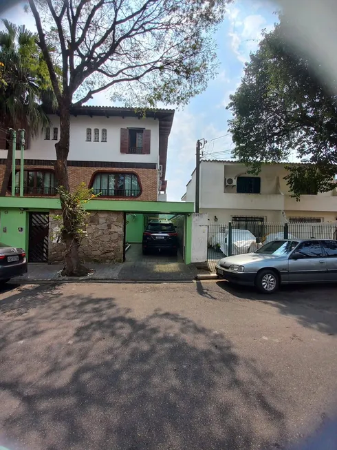Foto 1 de Sobrado com 3 Quartos à venda, 319m² em Vila Yara, Osasco