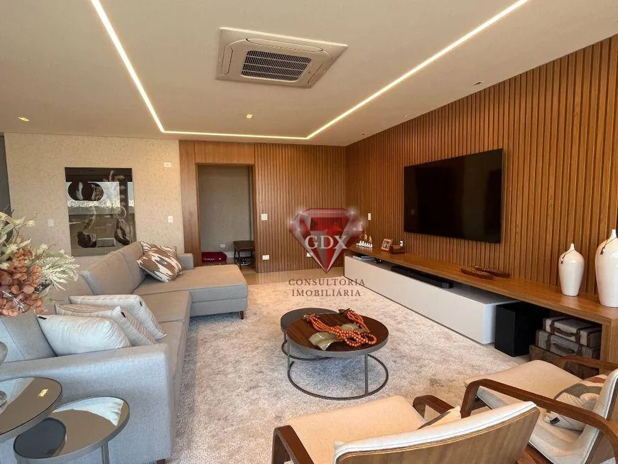 Foto 1 de Apartamento com 4 Quartos para alugar, 211m² em Cidade Jardim, São Paulo
