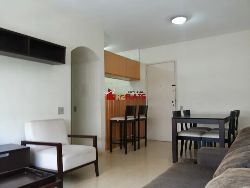 Foto 1 de Flat com 1 Quarto à venda, 46m² em Moema, São Paulo