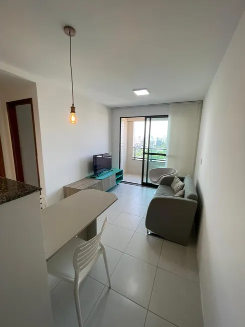 Foto 1 de Apartamento com 1 Quarto para alugar, 40m² em Boa Vista, Recife