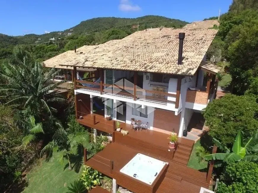 Foto 1 de Casa com 3 Quartos à venda, 180m² em Praia da Ferrugem, Garopaba