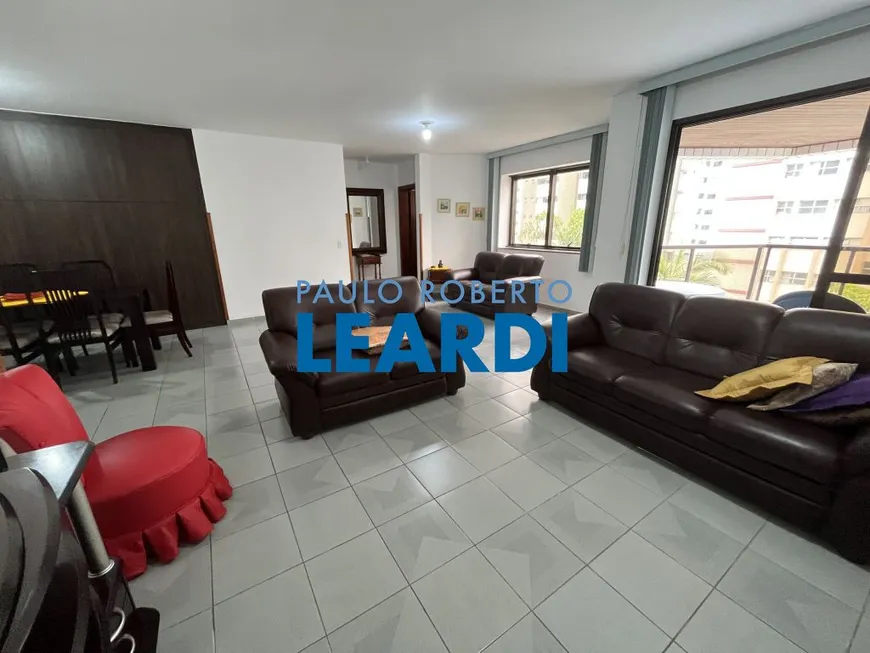 Foto 1 de Apartamento com 4 Quartos à venda, 180m² em Vila Alzira, Guarujá
