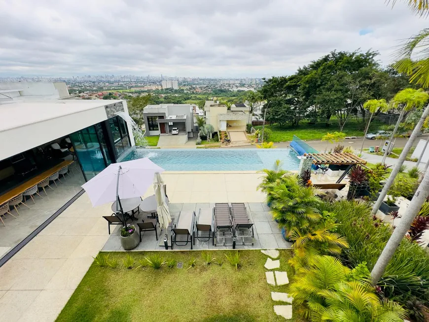 Foto 1 de Casa de Condomínio com 4 Quartos à venda, 640m² em Residencial Parque Mendanha, Goiânia