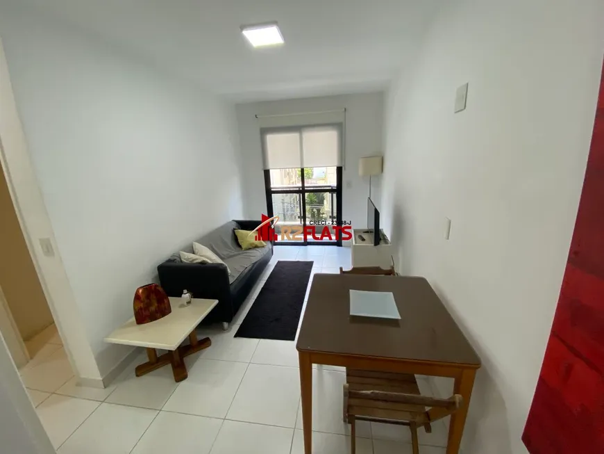 Foto 1 de Apartamento com 1 Quarto para alugar, 40m² em Jardins, São Paulo