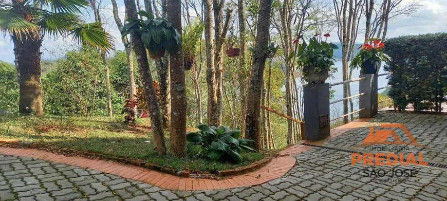 Foto 1 de Fazenda/Sítio com 4 Quartos à venda, 310m² em Chácaras Condomínio Recanto Pássaros II, Jacareí