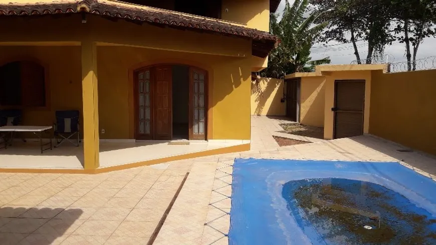 Foto 1 de Casa com 6 Quartos à venda, 360m² em Glória, Macaé