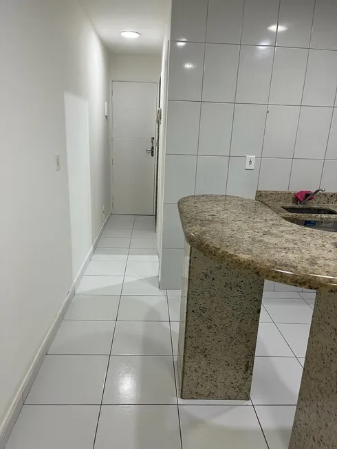 Foto 1 de Apartamento com 1 Quarto para alugar, 37m² em Copacabana, Rio de Janeiro