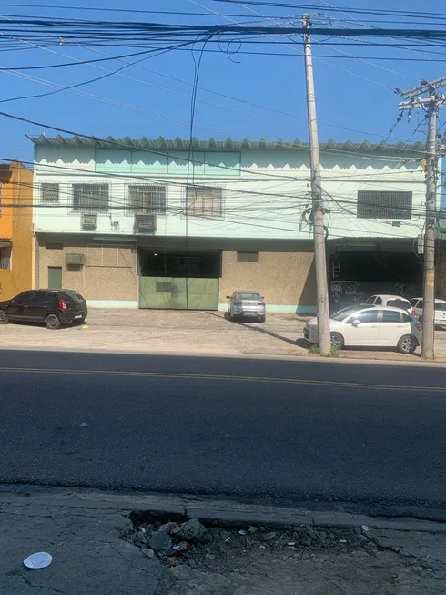 Foto 1 de Galpão/Depósito/Armazém à venda, 1400m² em Cascadura, Rio de Janeiro