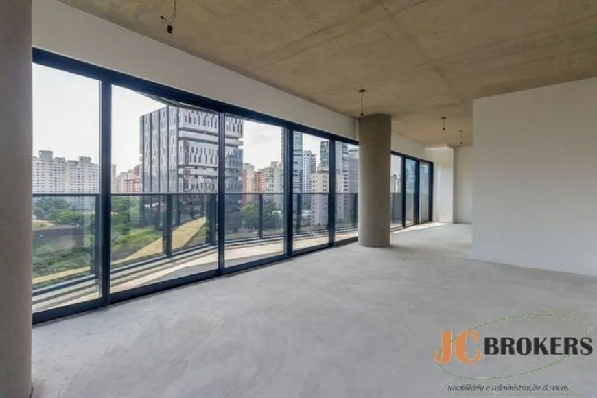 Foto 1 de Apartamento com 3 Quartos à venda, 176m² em Vila Olímpia, São Paulo