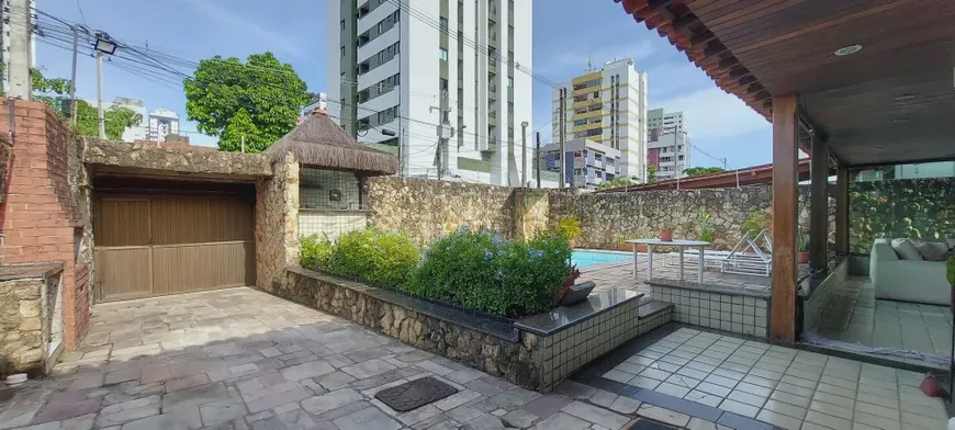 Foto 1 de Casa com 3 Quartos à venda, 350m² em Candeias, Jaboatão dos Guararapes