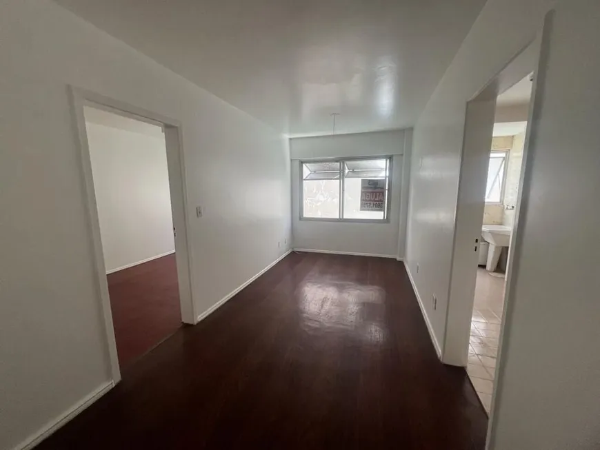 Foto 1 de Apartamento com 1 Quarto à venda, 61m² em Independência, Porto Alegre