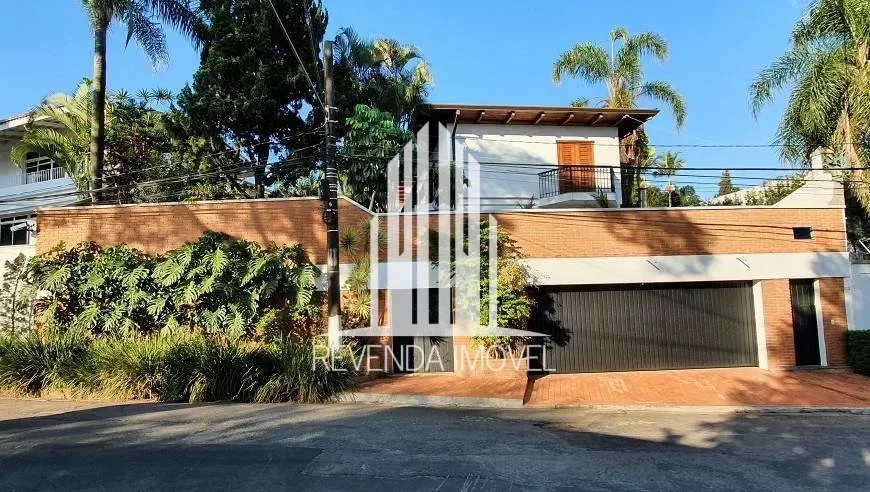 Foto 1 de Casa com 5 Quartos à venda, 600m² em Jardim Leonor, São Paulo