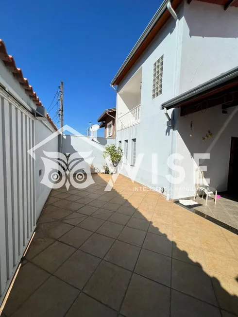 Foto 1 de Sobrado com 3 Quartos à venda, 192m² em Vila Manoel Ferreira, Campinas
