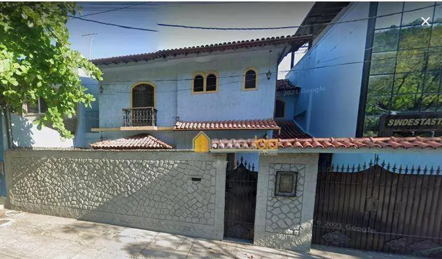 Foto 1 de Casa com 4 Quartos à venda, 246m² em São Francisco, Niterói