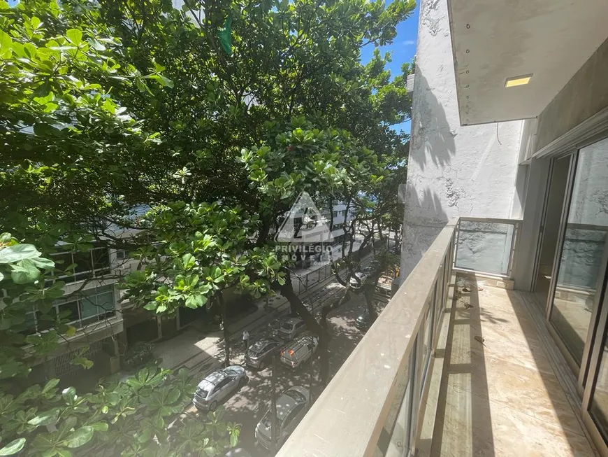 Foto 1 de Apartamento com 3 Quartos à venda, 152m² em Leblon, Rio de Janeiro