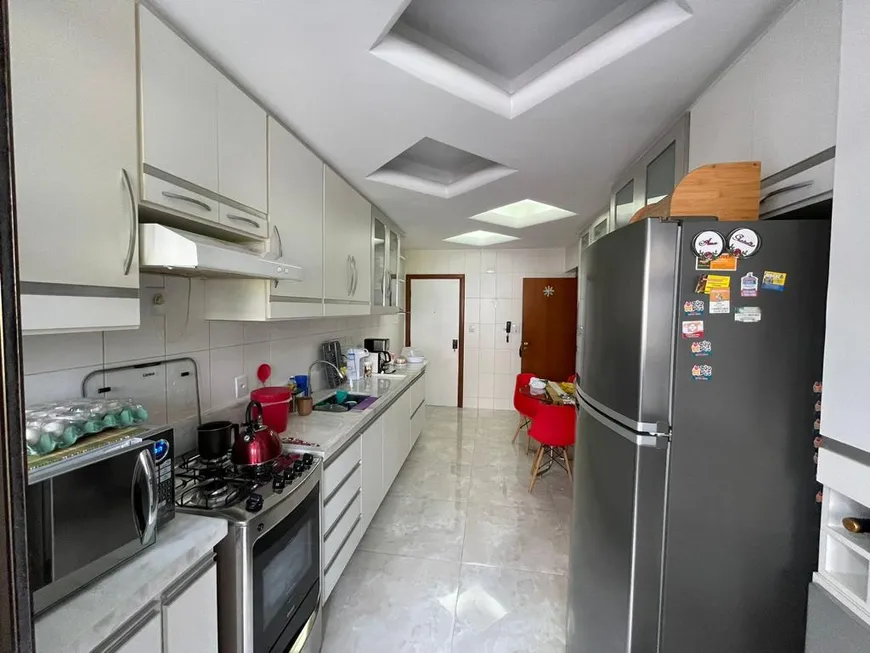 Foto 1 de Apartamento com 3 Quartos à venda, 150m² em Praia da Costa, Vila Velha