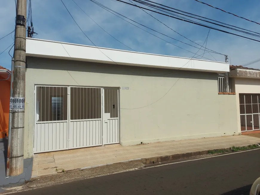 Foto 1 de Casa com 2 Quartos para alugar, 97m² em Centro, Franca