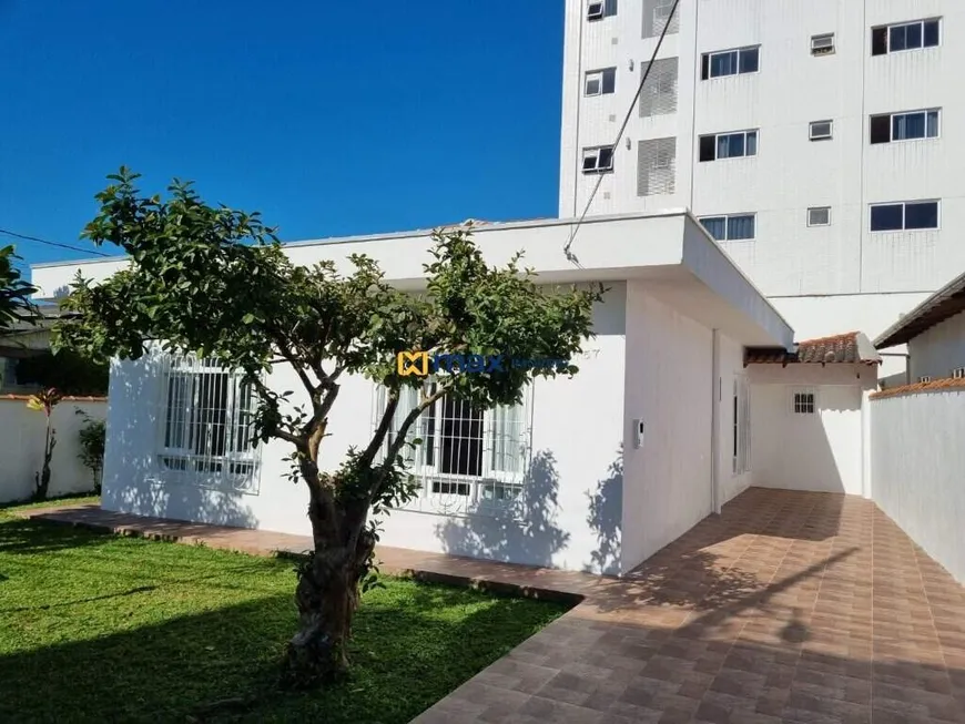 Foto 1 de Casa com 2 Quartos à venda, 87m² em Centro, Navegantes