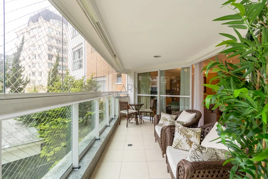Foto 1 de Apartamento com 3 Quartos à venda, 225m² em Juvevê, Curitiba