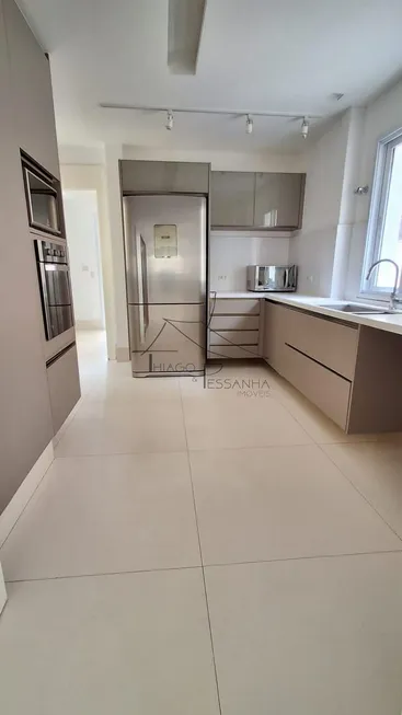 Foto 1 de Apartamento com 3 Quartos para alugar, 295m² em Higienópolis, São Paulo