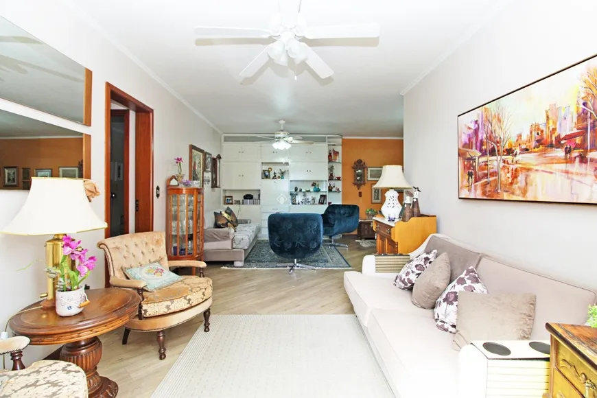 Foto 1 de Apartamento com 3 Quartos à venda, 128m² em Higienópolis, Porto Alegre