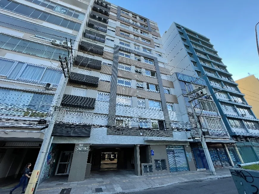 Foto 1 de Apartamento com 2 Quartos para alugar, 45m² em Centro, Porto Alegre