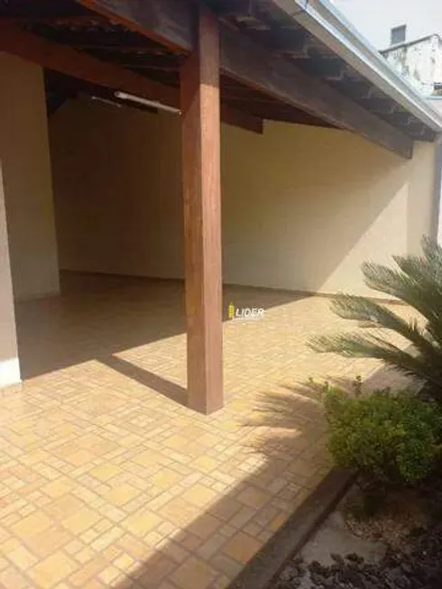 Foto 1 de Casa com 3 Quartos à venda, 185m² em Minas Gerais, Uberlândia