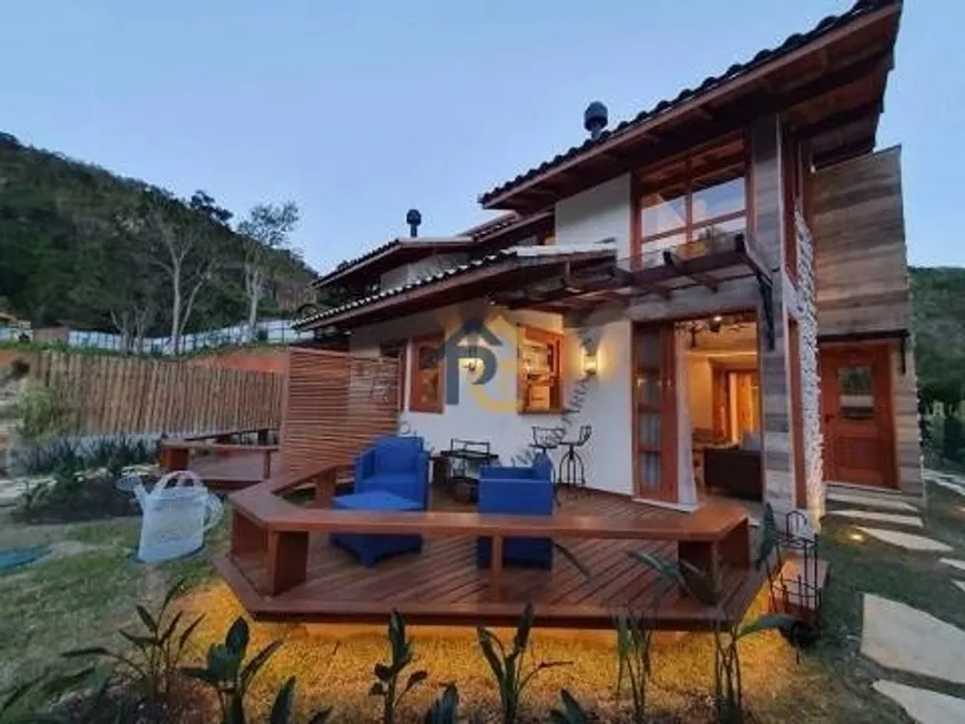 Foto 1 de Casa de Condomínio com 3 Quartos à venda, 110m² em Itaipava, Petrópolis