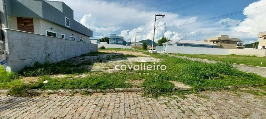 Foto 1 de Lote/Terreno à venda, 240m² em Ubatiba, Maricá