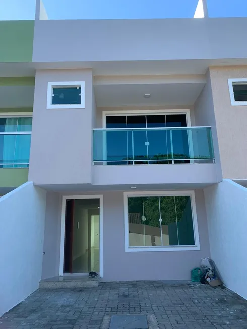 Foto 1 de Casa com 3 Quartos para alugar, 110m² em Novo Cavaleiro, Macaé