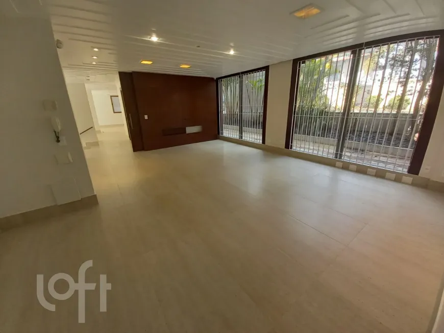 Foto 1 de Casa com 5 Quartos à venda, 425m² em Belvedere, Belo Horizonte