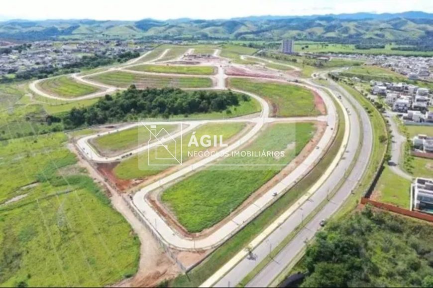 Terreno em condomínio fechado para venda de 330m² - Urbanova