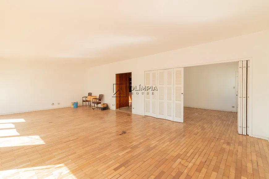 Foto 1 de Apartamento com 3 Quartos para alugar, 300m² em Bela Vista, São Paulo