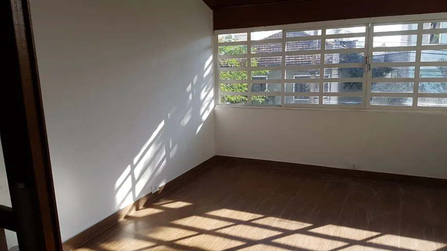 Foto 1 de Sobrado com 3 Quartos à venda, 200m² em Cambuci, São Paulo