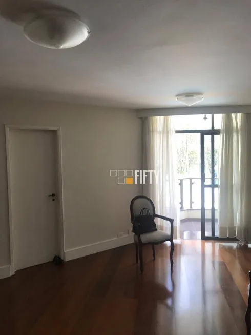 Foto 1 de Apartamento com 3 Quartos para alugar, 94m² em Vila Olímpia, São Paulo