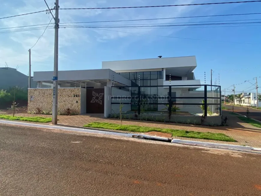 Foto 1 de Casa com 3 Quartos à venda, 177m² em Jardim Munique, Maringá