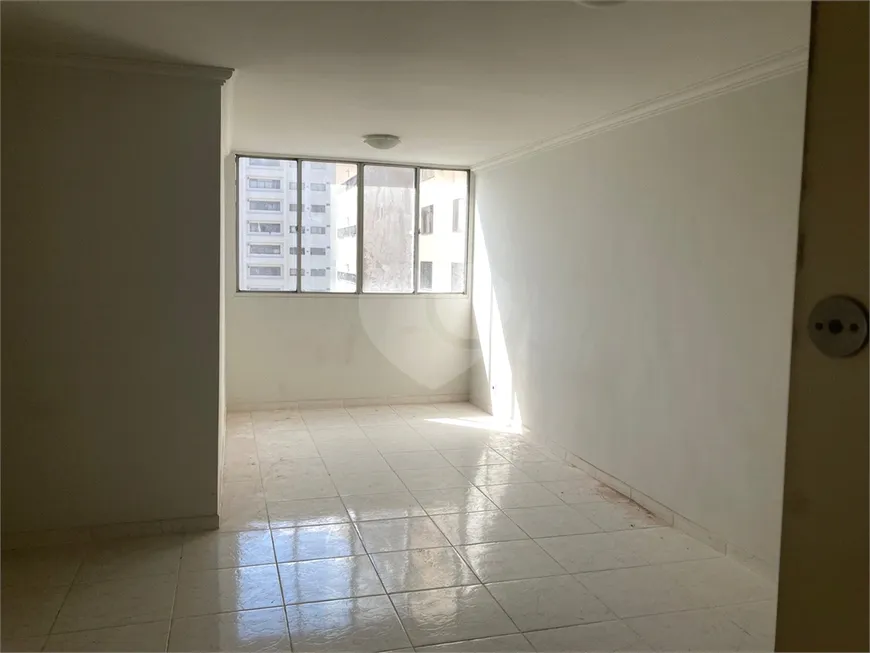 Foto 1 de Apartamento com 2 Quartos para alugar, 77m² em Moema, São Paulo