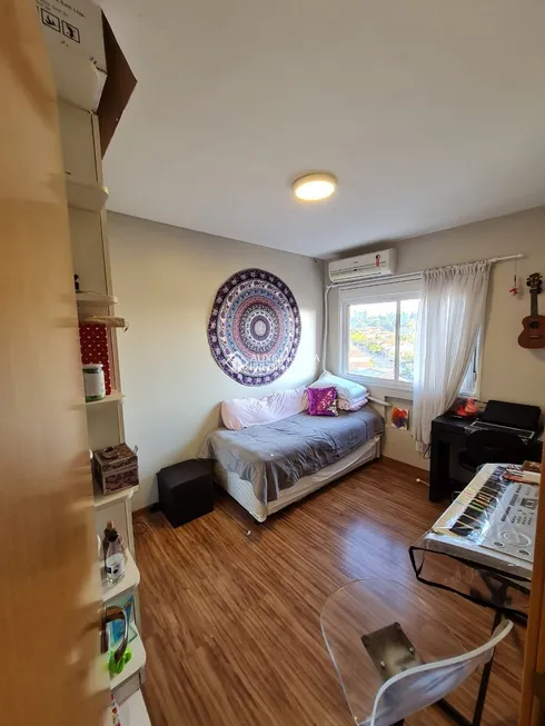 Foto 1 de Apartamento com 3 Quartos à venda, 82m² em Santana, Porto Alegre