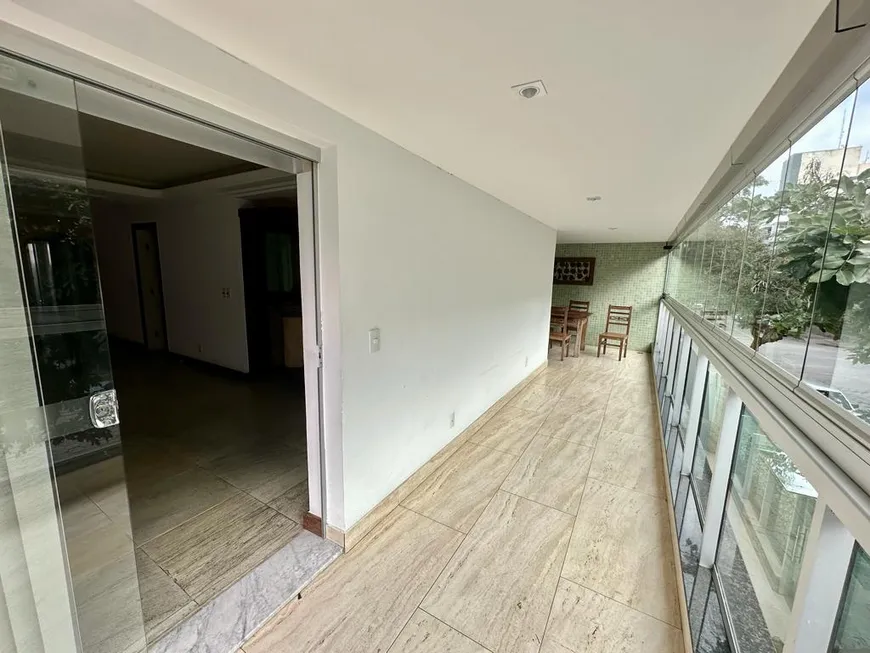 Foto 1 de Apartamento com 4 Quartos à venda, 200m² em Jardim da Penha, Vitória