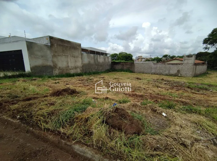 Foto 1 de Lote/Terreno à venda, 394m² em Anápolis City, Anápolis