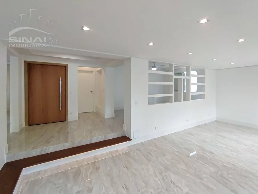 Foto 1 de Apartamento com 3 Quartos à venda, 210m² em Indianópolis, São Paulo