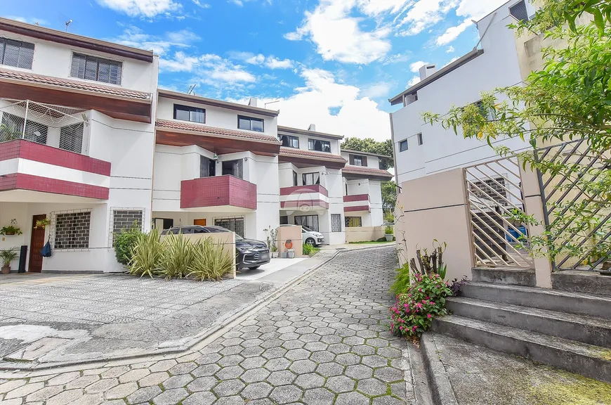 Foto 1 de Casa de Condomínio com 2 Quartos à venda, 133m² em Capão da Imbuia, Curitiba