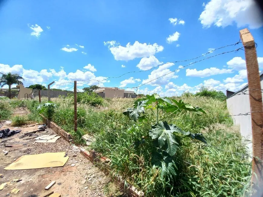 Foto 1 de Lote/Terreno à venda, 1400m² em Conjunto Residencial Parigot de Souza, Maringá