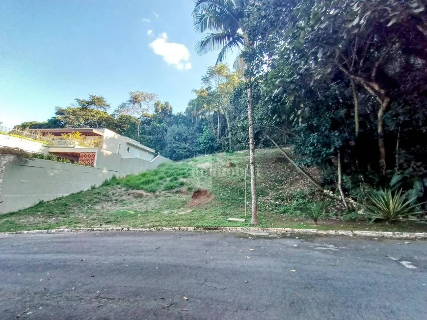 Foto 1 de Lote/Terreno à venda, 842m² em Pousada dos Bandeirantes, Carapicuíba