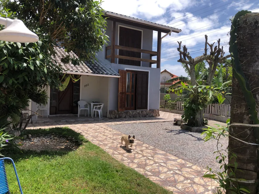 Foto 1 de Casa com 3 Quartos à venda, 160m² em Praia de Fora, Palhoça