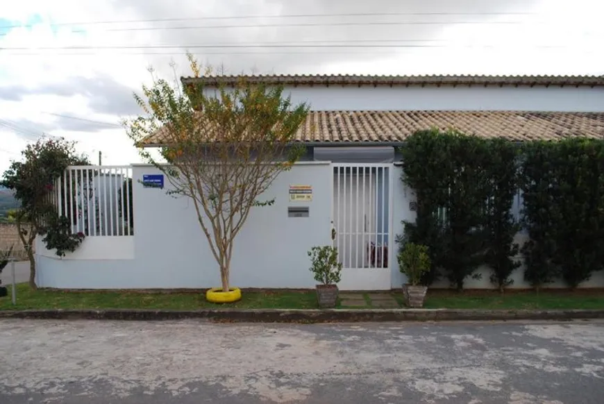 Foto 1 de Casa com 3 Quartos à venda, 230m² em Solar da Serra Colonia do Marcal, São João Del Rei