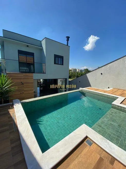 Foto 1 de Casa com 3 Quartos à venda, 240m² em Vila Oliveira, Mogi das Cruzes