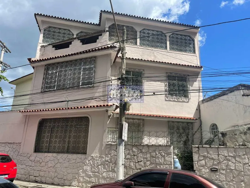 Foto 1 de Casa com 16 Quartos à venda, 200m² em São Domingos, Niterói